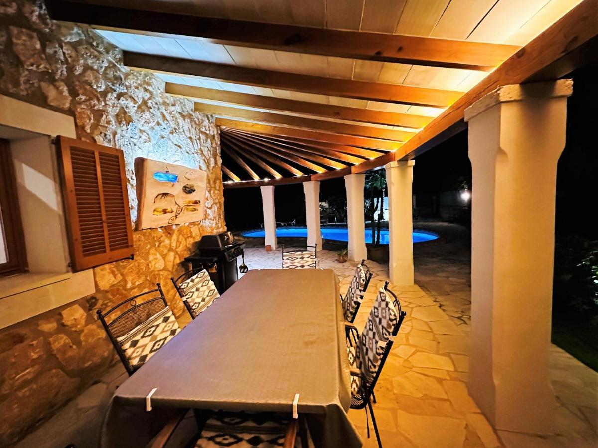 Sanchez In Strandnahe Mit Pool, Jacuzzi, Klima, Wifi, Gas Bbq Villa Santanyi