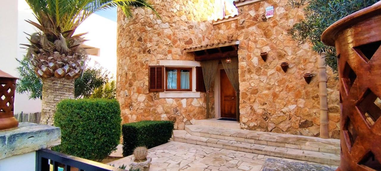 Villa Sanchez In Strandnahe Mit Pool, Jacuzzi, Klima, Wifi, Gas Bbq Santanyi