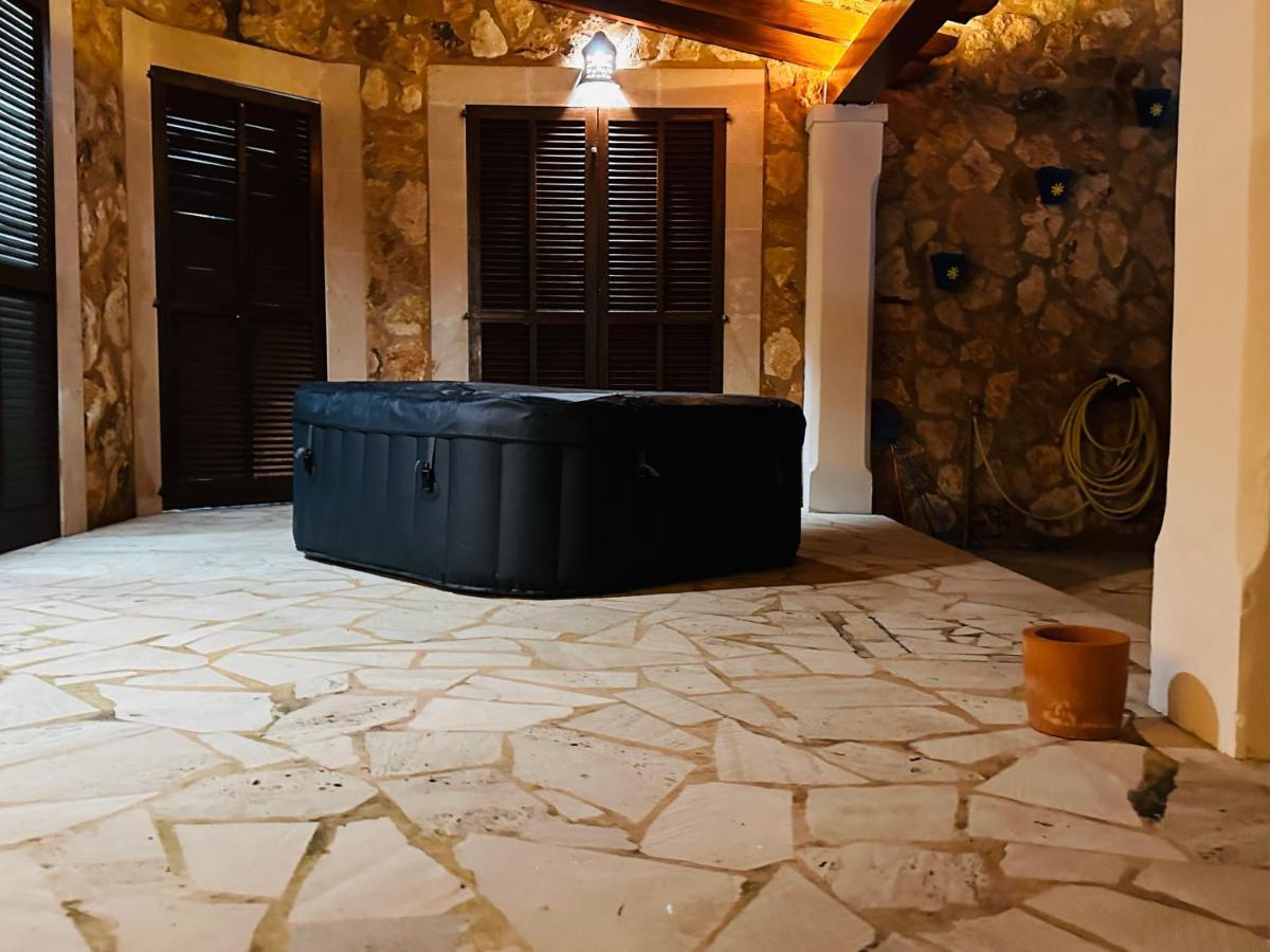 Villa Sanchez In Strandnahe Mit Pool, Jacuzzi, Klima, Wifi, Gas Bbq Santanyi